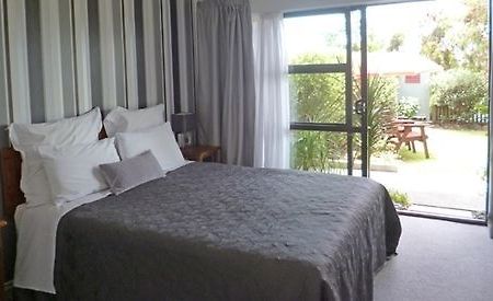 Opua Boutique Seaview Motel מראה חיצוני תמונה