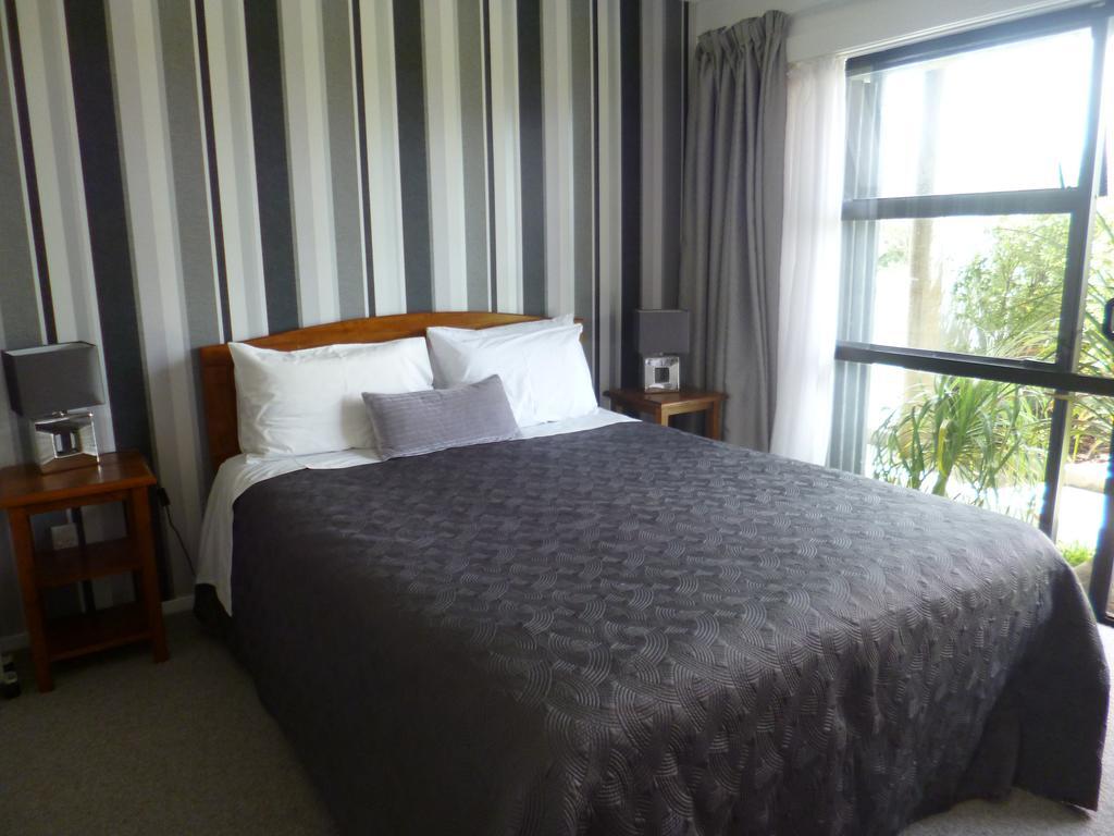 Opua Boutique Seaview Motel חדר תמונה